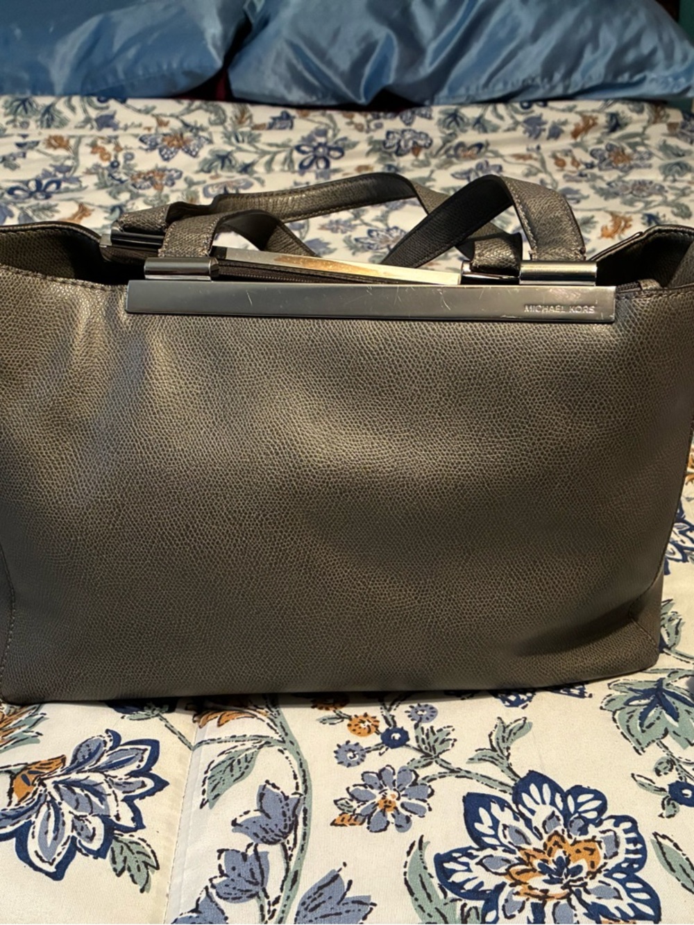 Michael Kors Silver and Gray Shoulder Bag